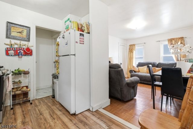 53 18Th Ave, Paterson City, NJ 07513
