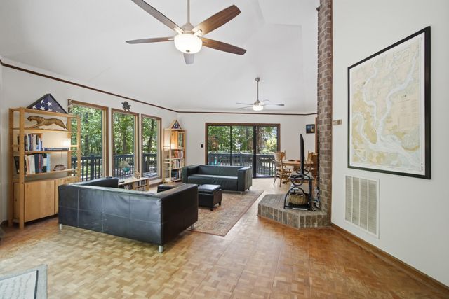 114 Poplar Circle, Summerville, SC 29483