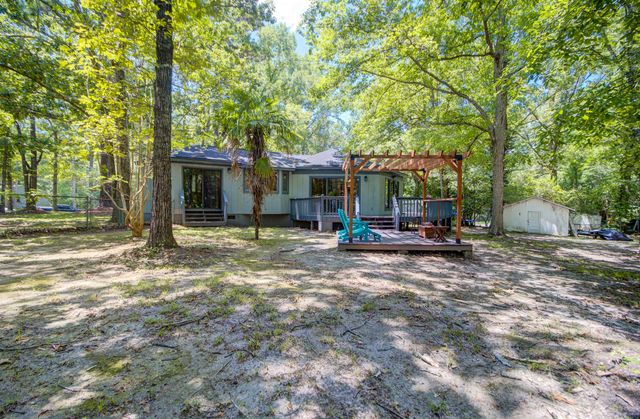 114 Poplar Circle, Summerville, SC 29483