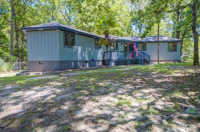 114 Poplar Circle, Summerville, SC 29483