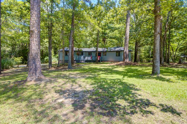 114 Poplar Circle, Summerville, SC 29483
