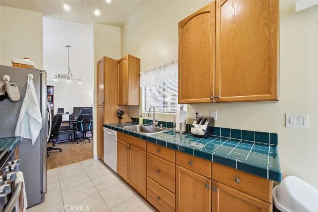 12750 Centralia 80, Lakewood, CA 90715