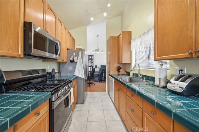 12750 Centralia 80, Lakewood, CA 90715