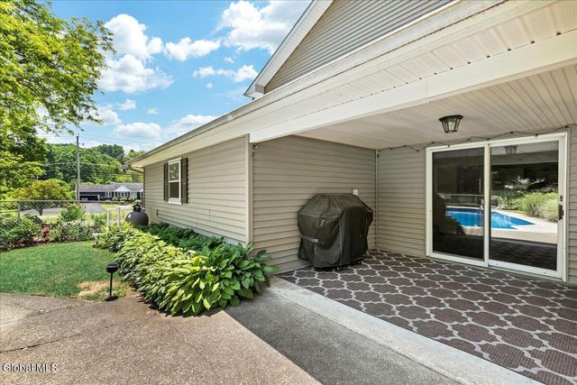 1056 Spring Avenue Extension, Brunswick, NY 12180