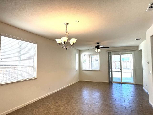4816 Ammolite Way, Elk Grove, CA 95757