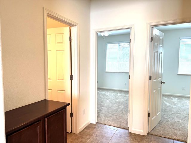 4816 Ammolite Way, Elk Grove, CA 95757