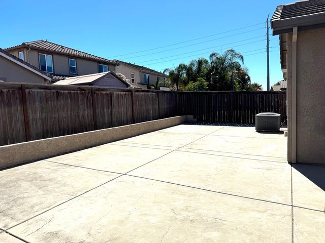4816 Ammolite Way, Elk Grove, CA 95757
