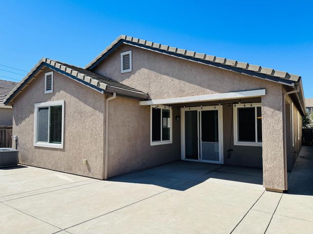 4816 Ammolite Way, Elk Grove, CA 95757