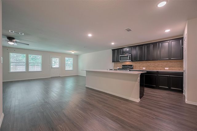 2011 Lost Timbers Drive, Conroe, TX 77304