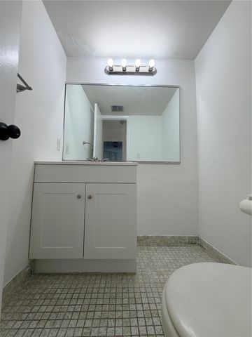 3100 N Pine Island Road 310, Sunrise, FL 33351