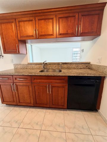 3100 N Pine Island Road 310, Sunrise, FL 33351