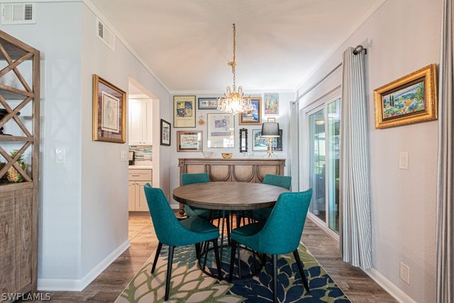 2132 Tama CIR 102, Naples, FL 34112