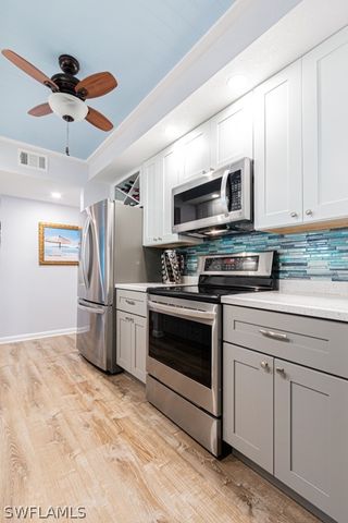 2132 Tama CIR 102, Naples, FL 34112