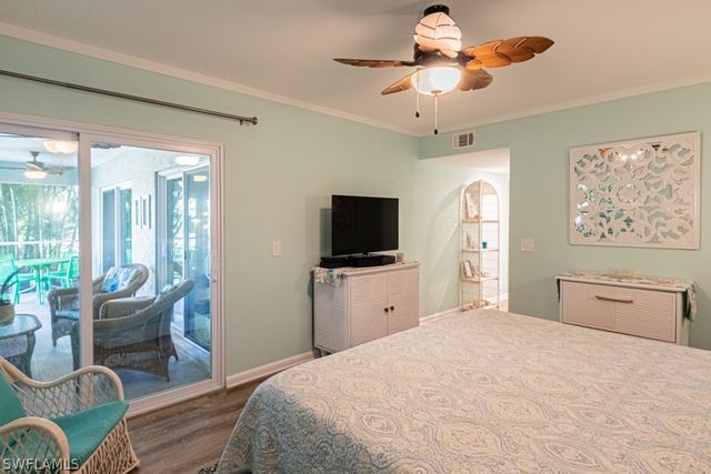 2132 Tama CIR 102, Naples, FL 34112