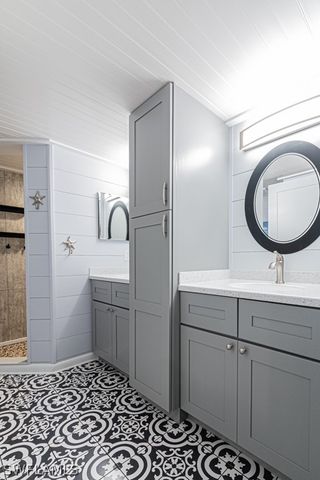 2132 Tama CIR 102, Naples, FL 34112