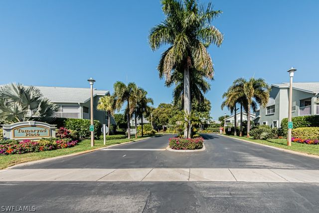 2132 Tama CIR 102, Naples, FL 34112