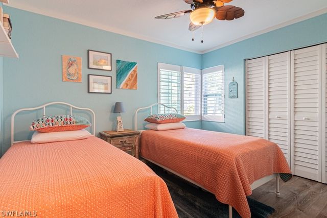 2132 Tama CIR 102, Naples, FL 34112