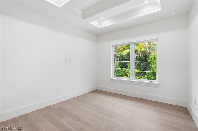 732 12th ST N, Naples, FL 34102