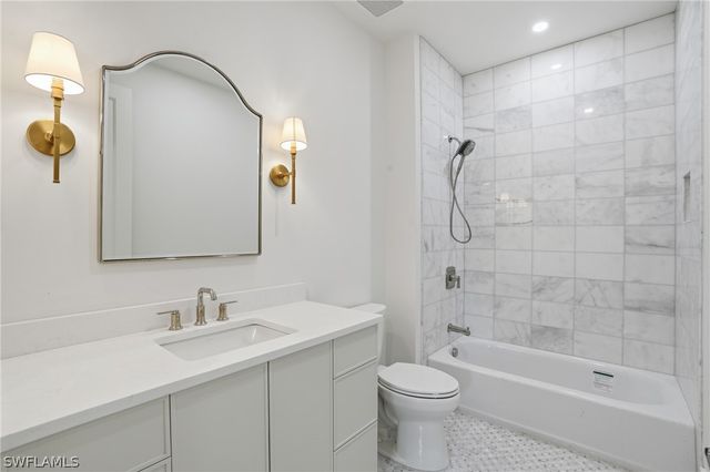 732 12th ST N, Naples, FL 34102