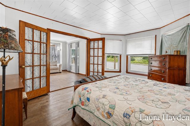 1367 E Riverside Drive, Ionia, MI 48846