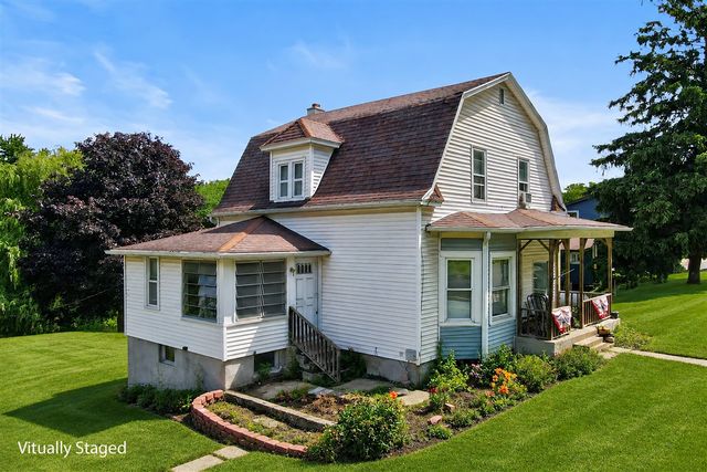 1367 E Riverside Drive, Ionia, MI 48846