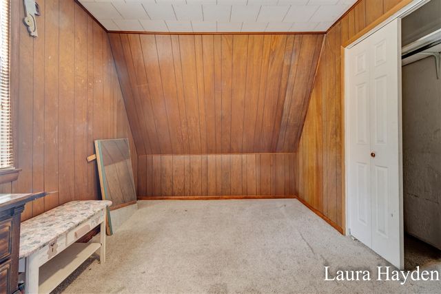 1367 E Riverside Drive, Ionia, MI 48846