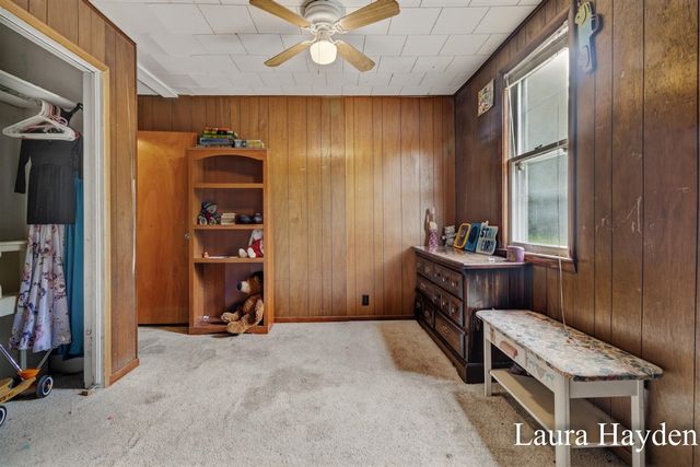 1367 E Riverside Drive, Ionia, MI 48846