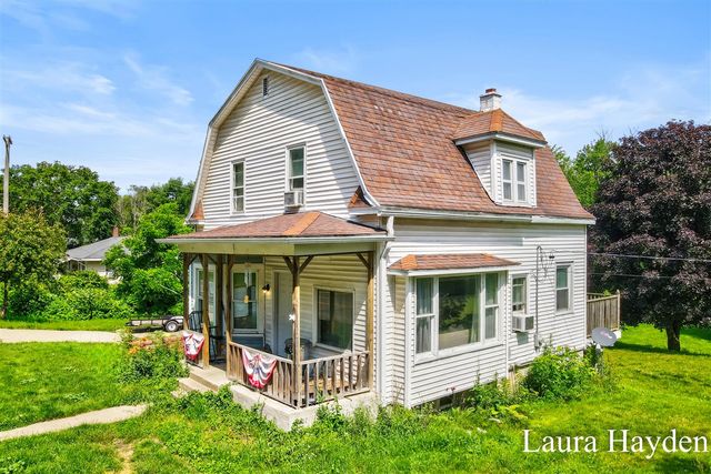 1367 E Riverside Drive, Ionia, MI 48846