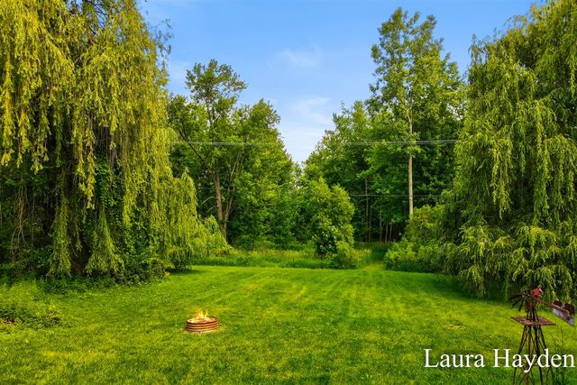 1367 E Riverside Drive, Ionia, MI 48846