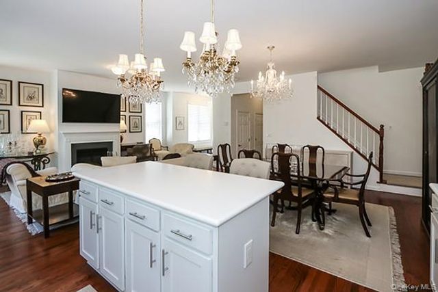 4 Spring Court, Huntington, NY 11743