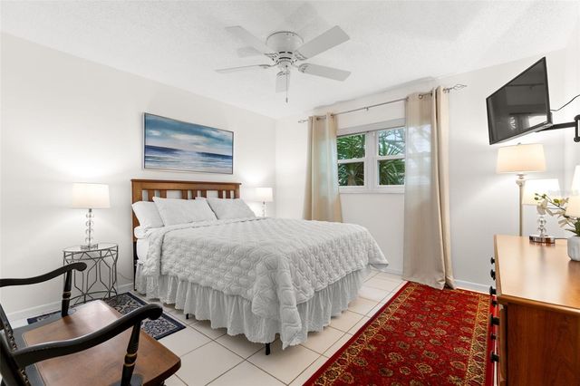 3143 37TH LANE S B, St Petersburg, FL 33711