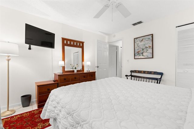 3143 37TH LANE S B, St Petersburg, FL 33711