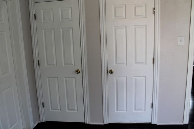 1227 W Walker Street, Denison, TX 75020