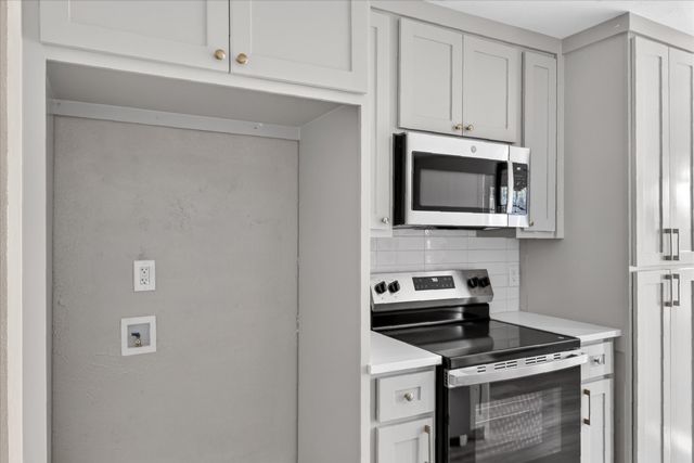 6208 Kary Lynn Drive S, Watauga, TX 76148