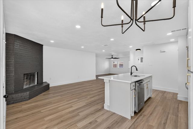 6208 Kary Lynn Drive S, Watauga, TX 76148