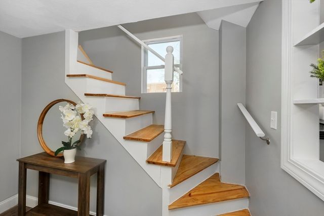 43 Riverside Dr, North Reading, MA 01864