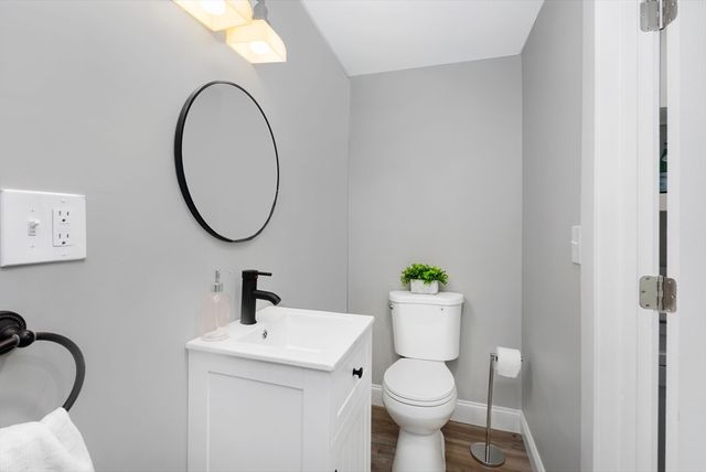43 Riverside Dr, North Reading, MA 01864
