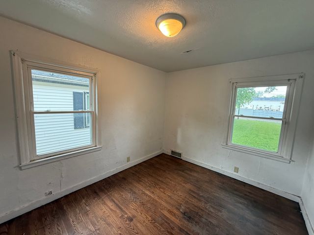 326 S Gordon Avenue, Kankakee, IL 60901