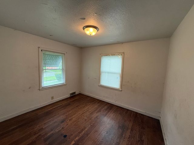 326 S Gordon Avenue, Kankakee, IL 60901