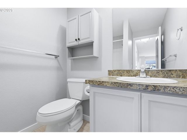 2501 E 2ND St 6, Newberg, OR 97132