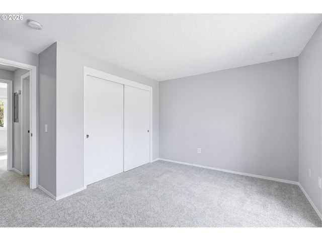 2501 E 2ND St 6, Newberg, OR 97132