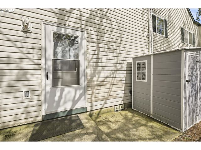 2501 E 2ND St 6, Newberg, OR 97132
