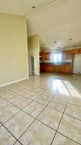 1073 W 112th Street, Los Angeles, CA 90044