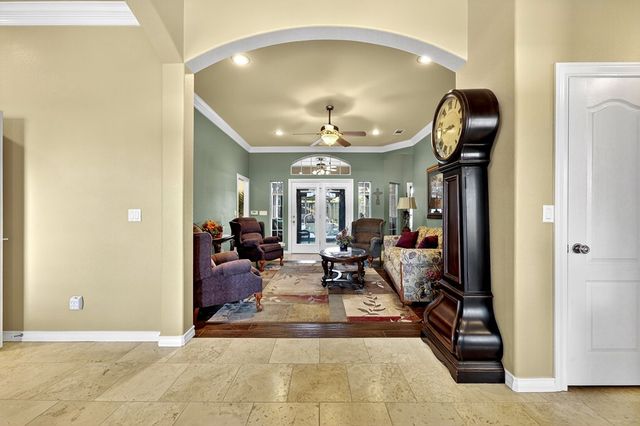 4600 Hilltop Dr, Midland, TX 79707