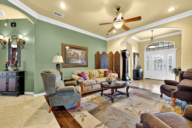 4600 Hilltop Dr, Midland, TX 79707