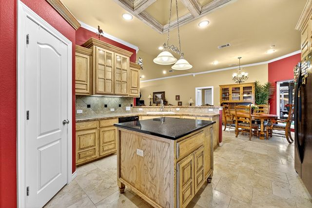 4600 Hilltop Dr, Midland, TX 79707