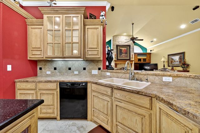 4600 Hilltop Dr, Midland, TX 79707