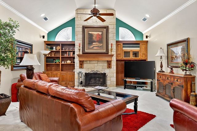 4600 Hilltop Dr, Midland, TX 79707