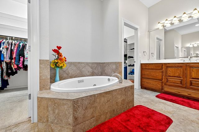 4600 Hilltop Dr, Midland, TX 79707