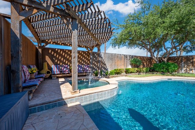 4600 Hilltop Dr, Midland, TX 79707